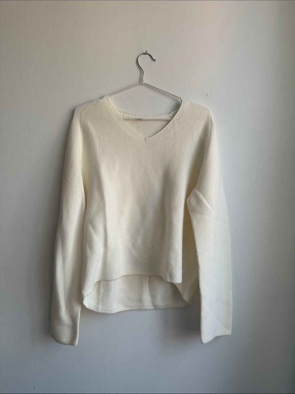 Uniqlo Cream V-Neck Lightweight Knit Sweater
